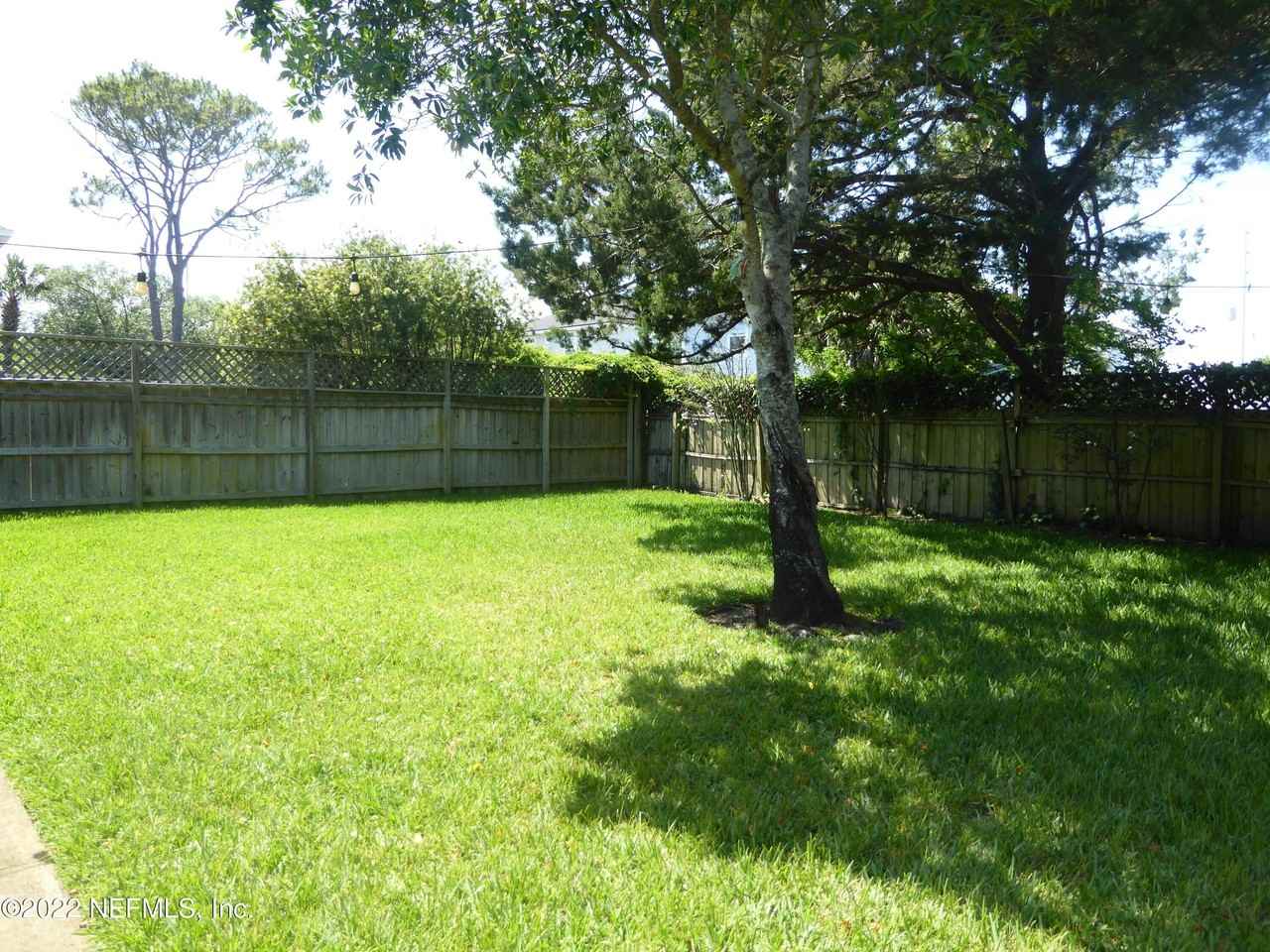 625 11th Ave S - Photo 5 of 29