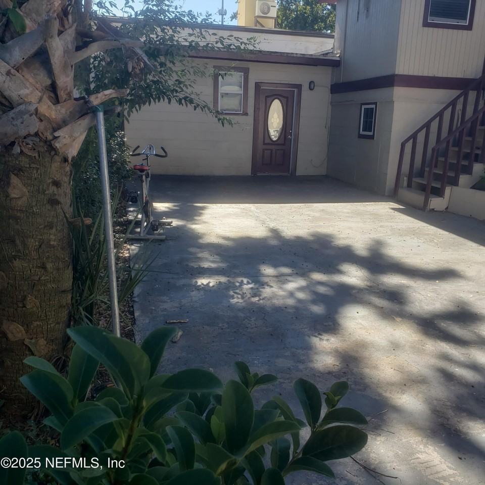 3034 Post St - Photo 4 of 17