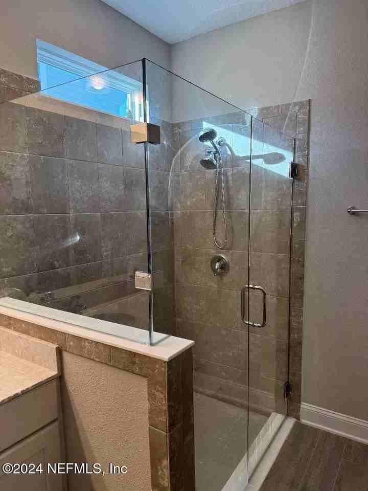 172 Greenway Ln - Photo 4 of 32