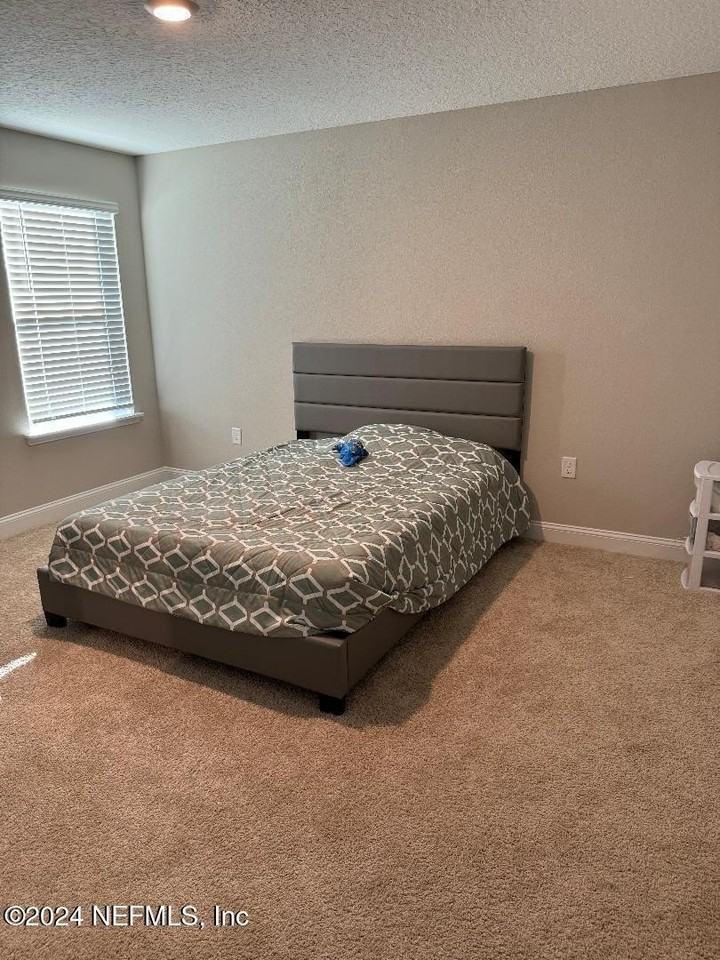 172 Greenway Ln - Photo 7 of 32