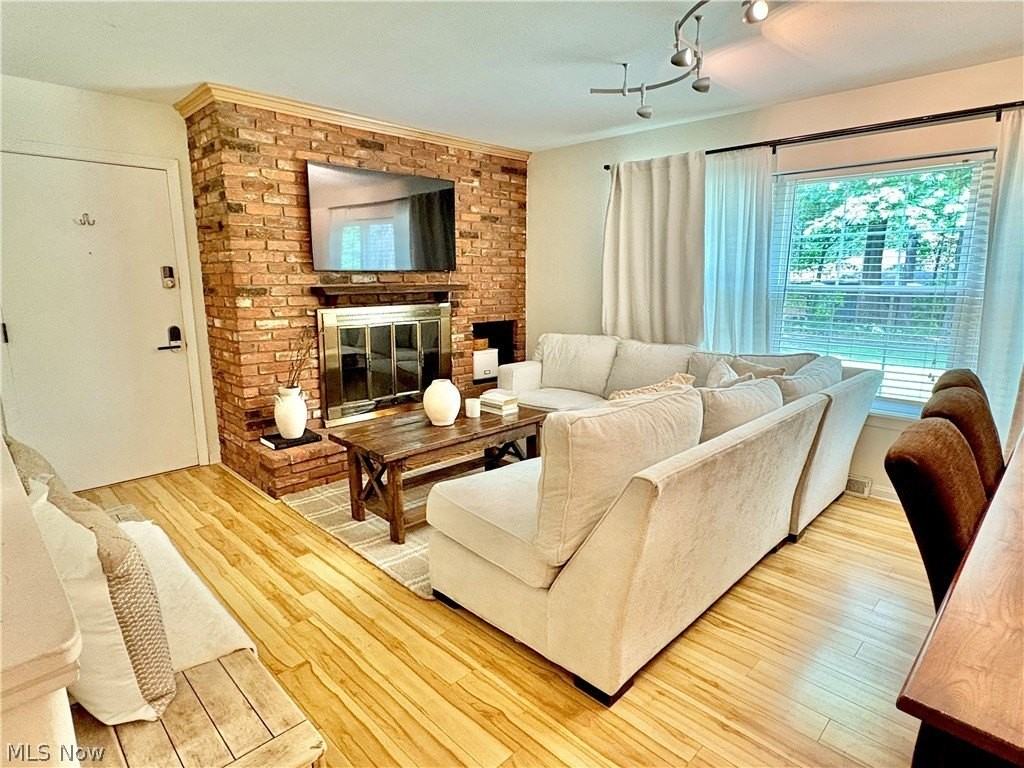 6910 Carriage Hill Dr #103 - Photo 4 of 22