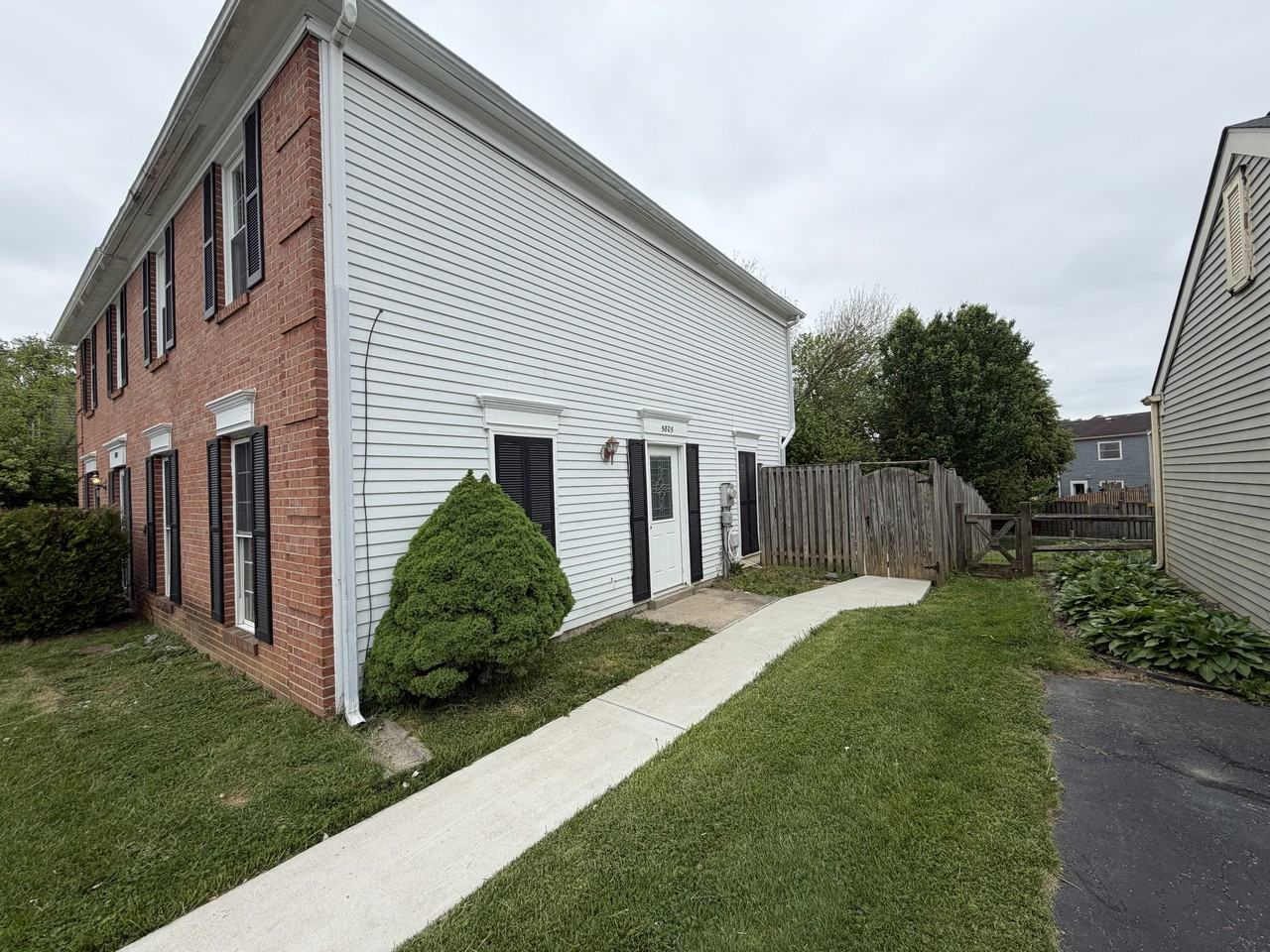 5805 Farmgate Ct #1 - Photo 4 of 16