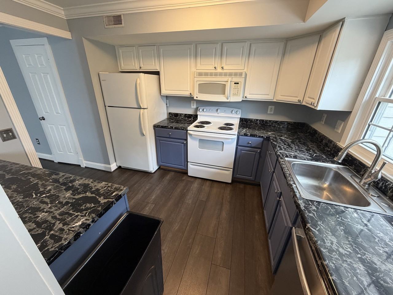 5805 Farmgate Ct #1 - Photo 5 of 16