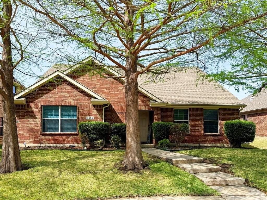 11554 Stephenville Dr - Photo 2 of 32
