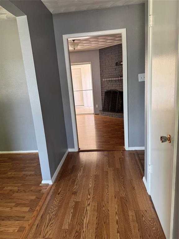 700 Kindred Ln - Photo 4 of 17