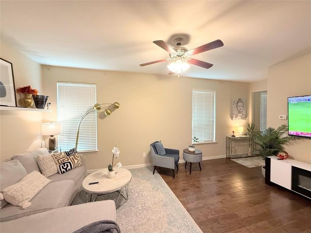 880 Merino Dr - Photo 6 of 33