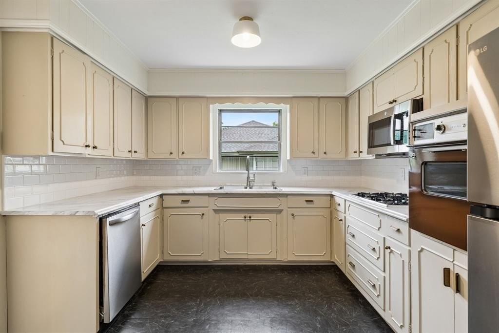 1500 Hill St - Photo 7 of 31