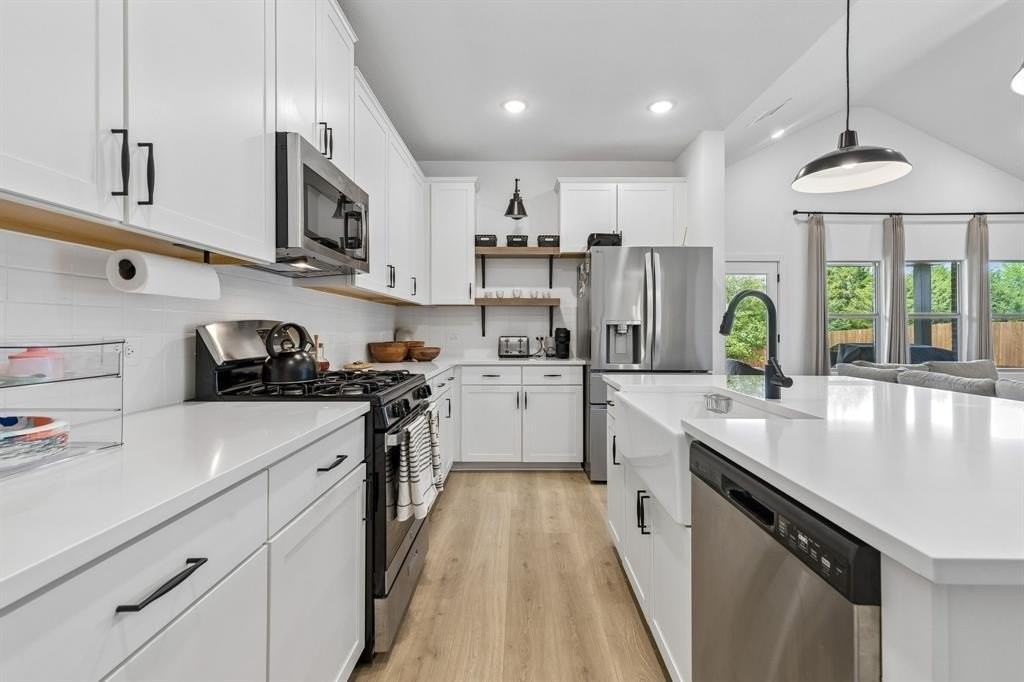 1242 Champlain Way - Photo 5 of 28