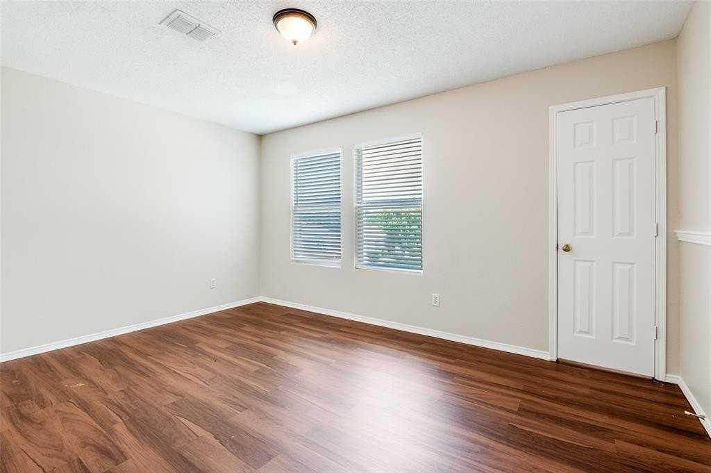 2232 White Pine Dr - Photo 3 of 15