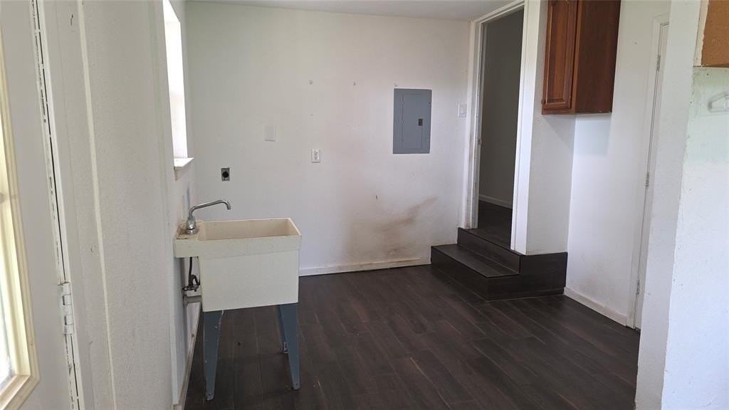 2474 Joe Davis Rd - Photo 6 of 12