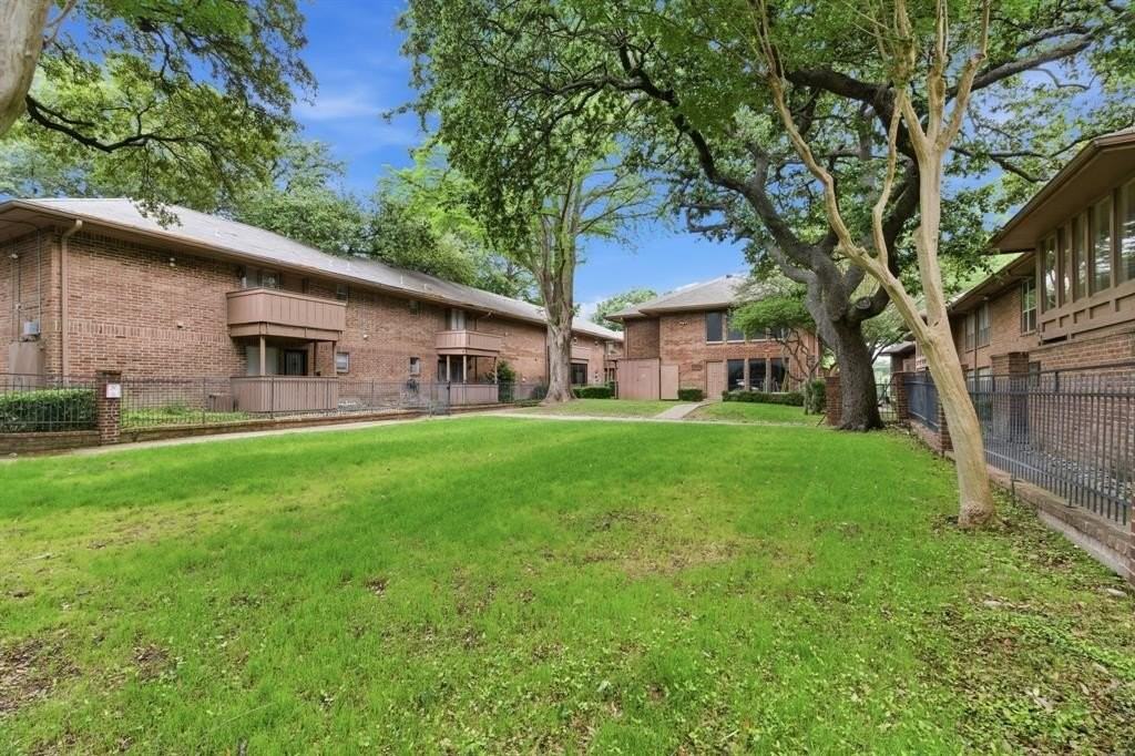 10566 High Hollows Dr #254 - Photo 3 of 31