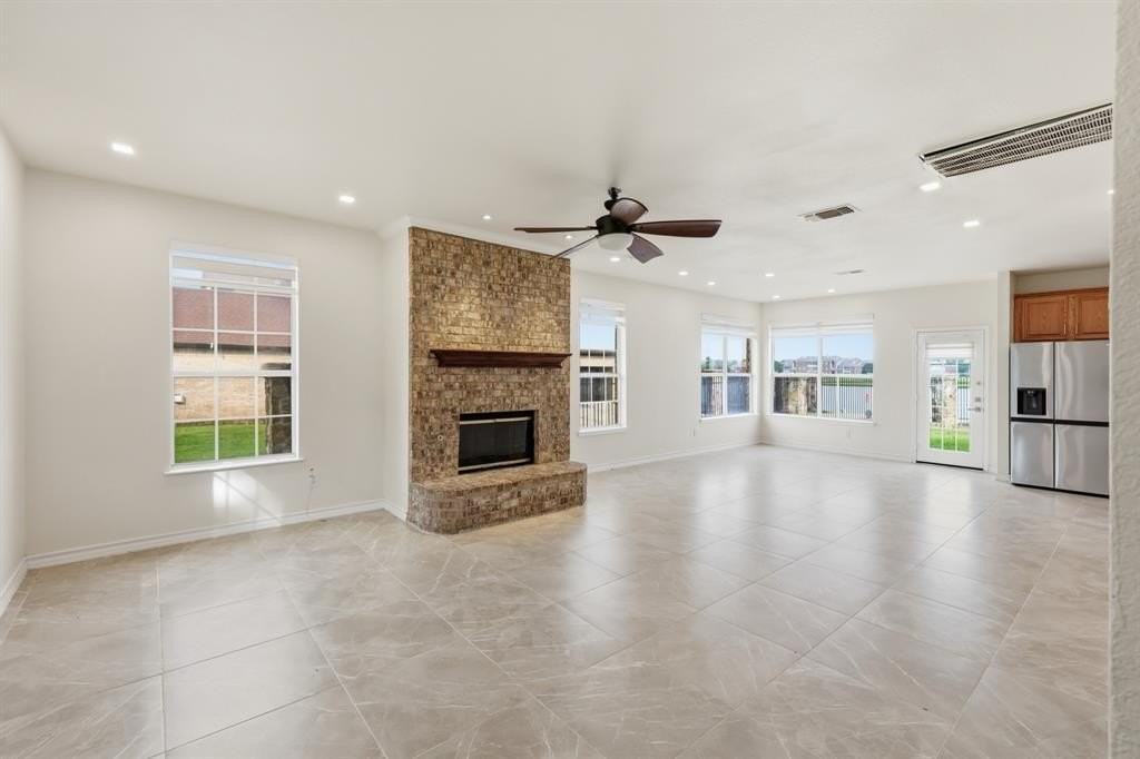 3705 Menard Dr - Photo 7 of 37