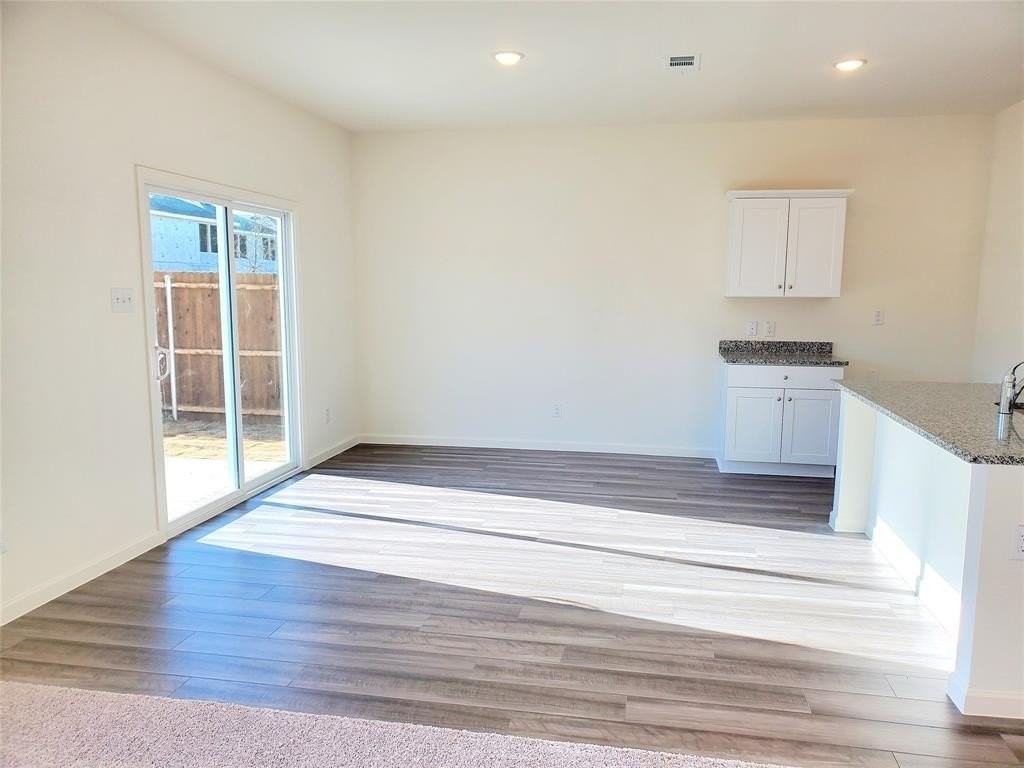 1901 Marquette Dr - Photo 3 of 7