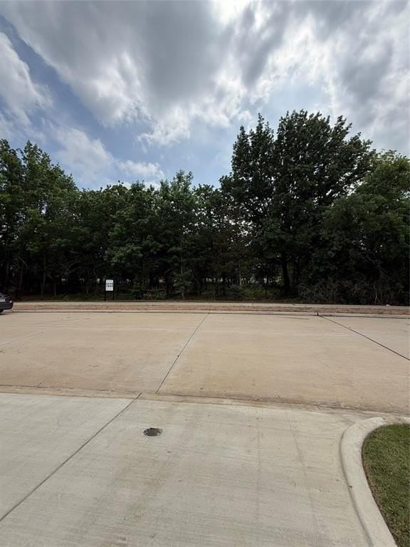 411 Saddle Ln - Photo 4 of 21