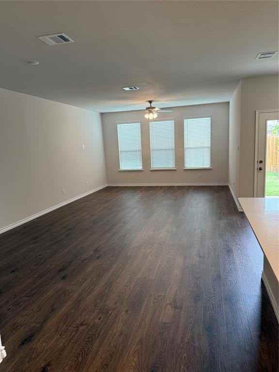 411 Saddle Ln - Photo 7 of 21