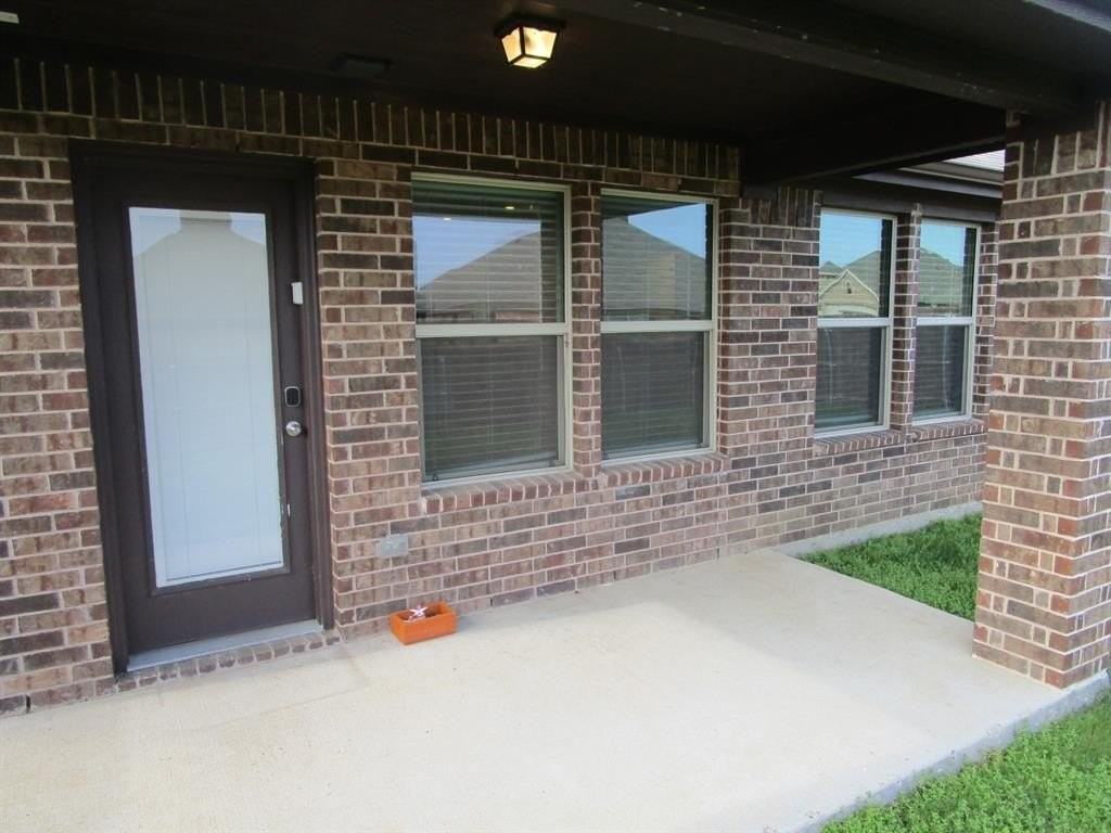 10128 Boxelder Dr - Photo 6 of 25