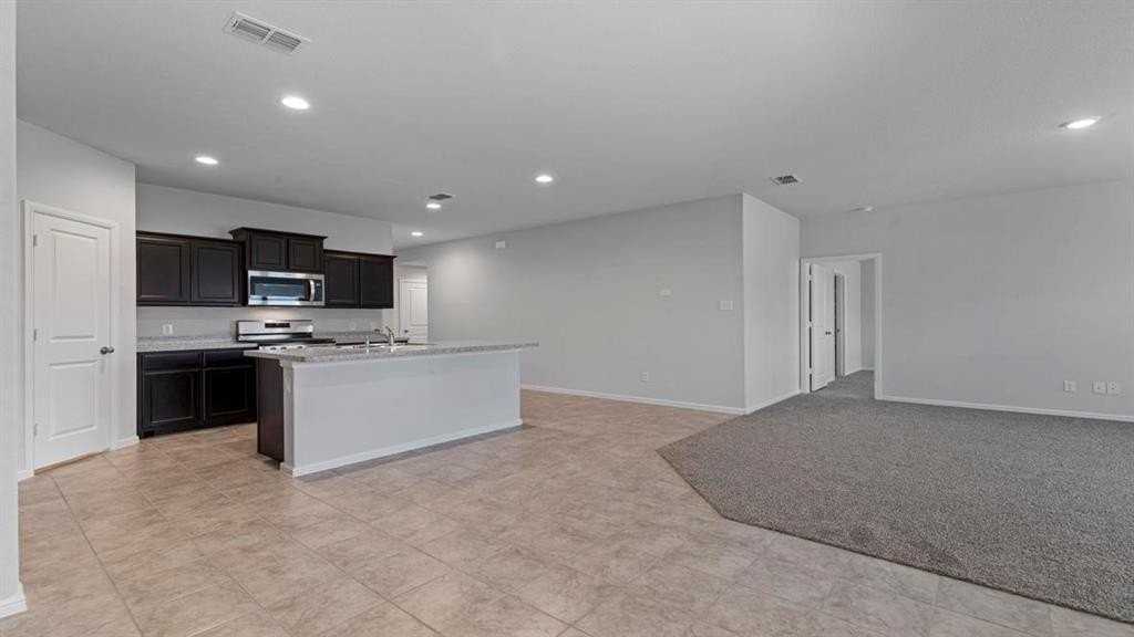 5908 Harvey Gap Ln - Photo 4 of 30