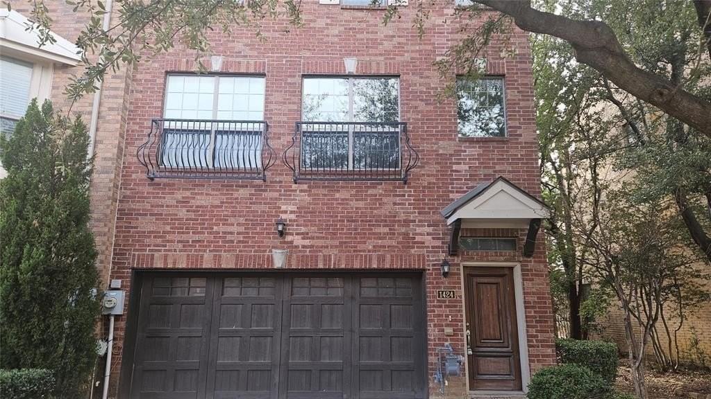 1424 Biltmore Ln - Photo 2 of 37