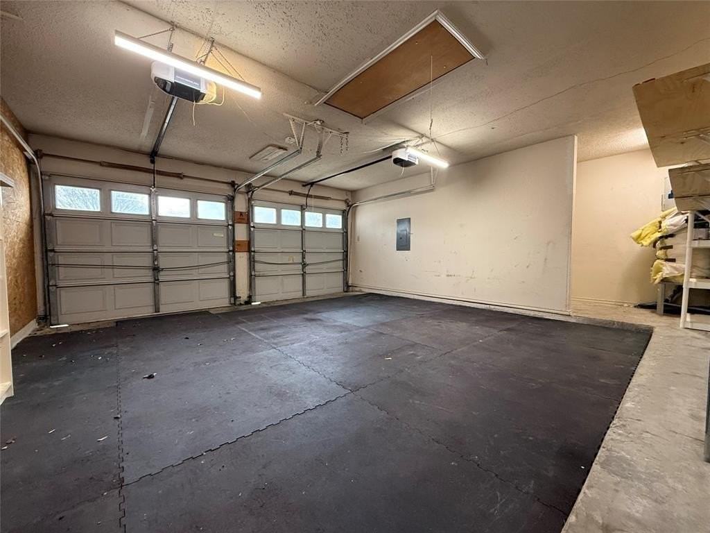 6801 Bolivar Ct - Photo 2 of 23