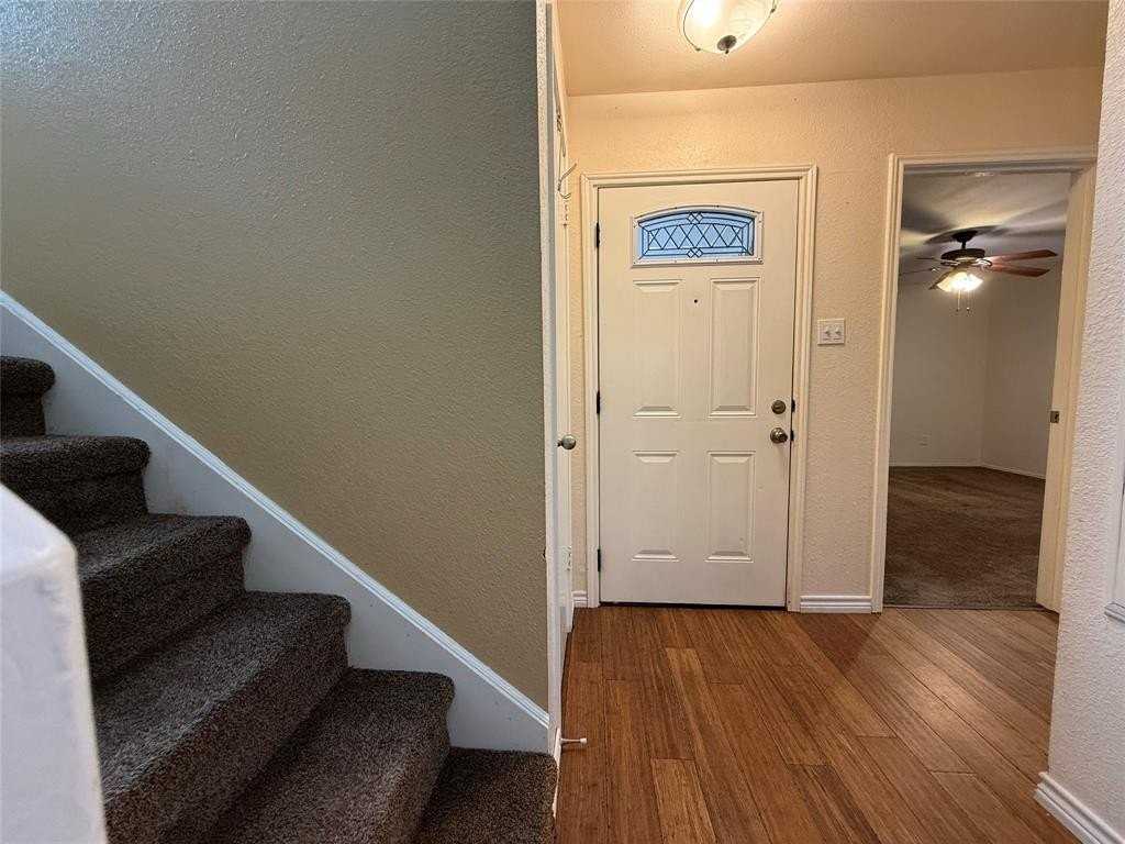 6801 Bolivar Ct - Photo 4 of 23