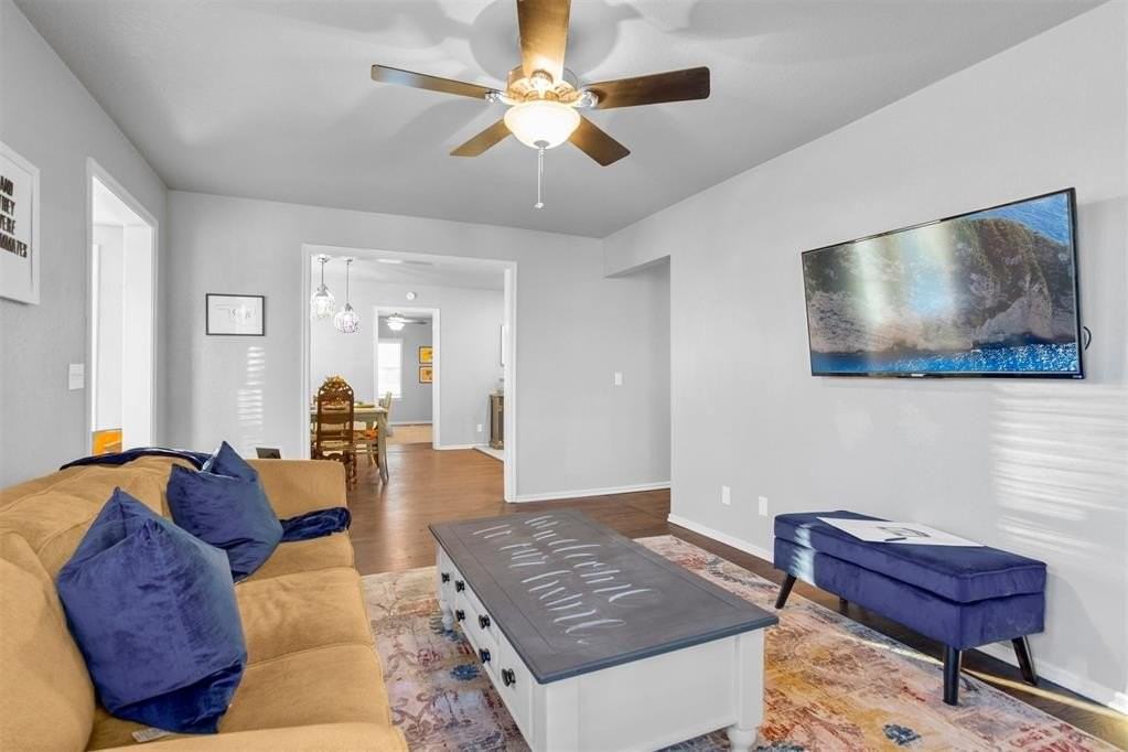 520 E 17th Ave - Photo 7 of 25