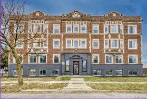 featured image of 3295 Rochester St #4