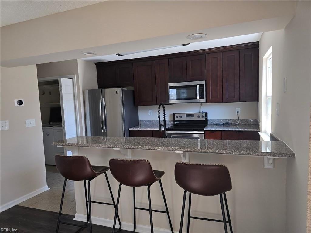 4536 Genoa Cir - Photo 4 of 21