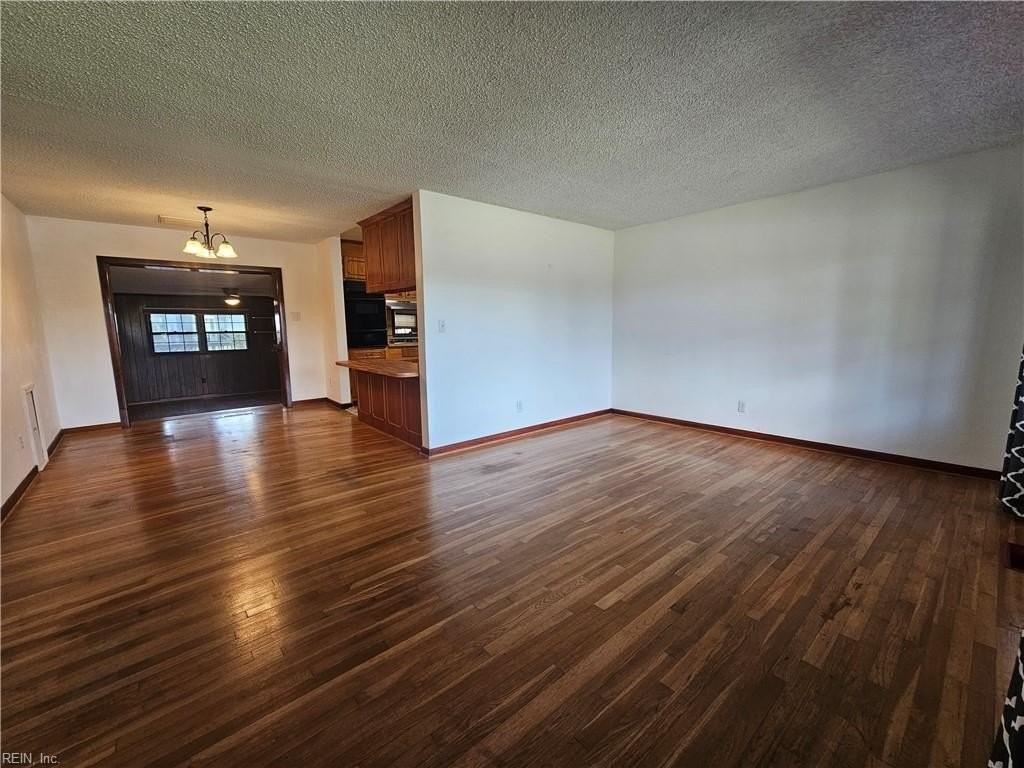 1507 Hodges Ferry Rd - Photo 4 of 37