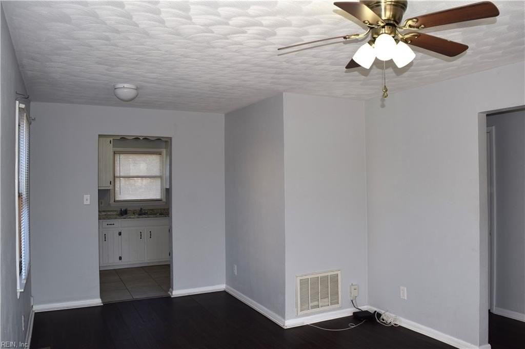 215 Settlers Landing Rd #A - Photo 5 of 26