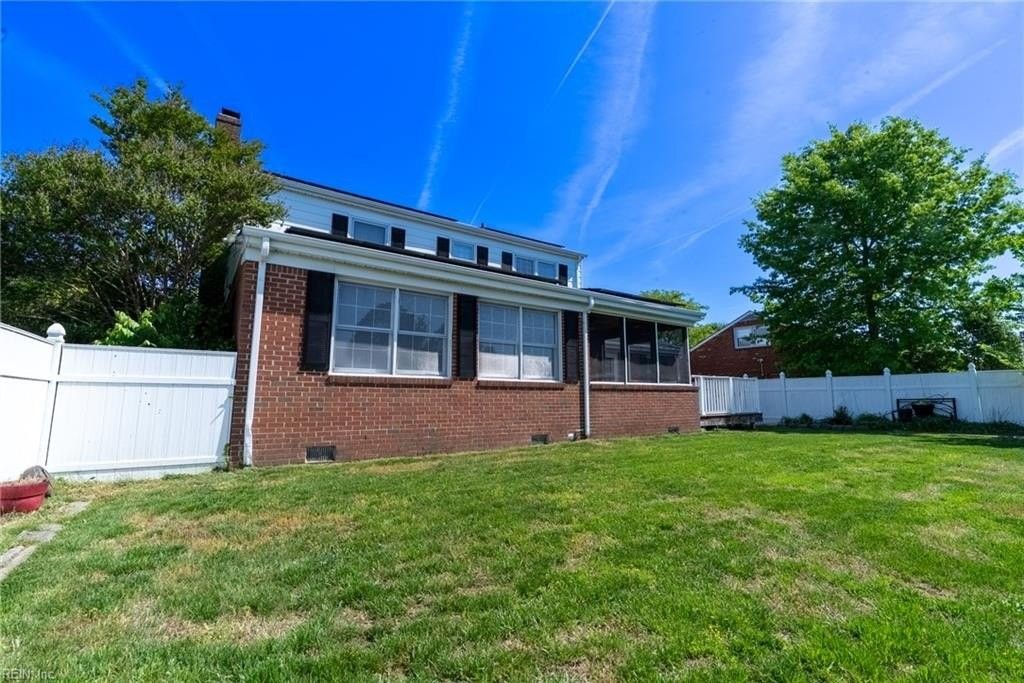 3449 Petunia Cres - Photo 7 of 7