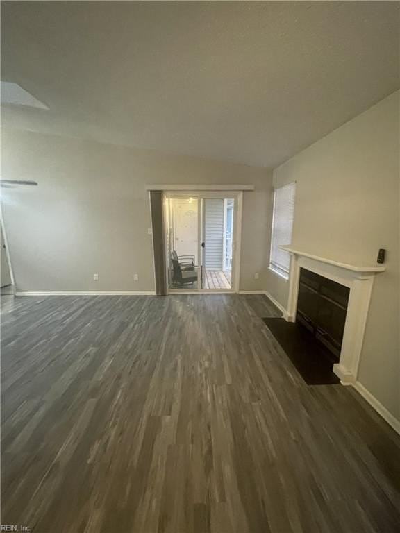 611 Bluff Ct - Photo 2 of 5