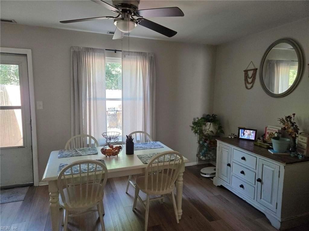 4642 Greenwood Dr - Photo 7 of 13