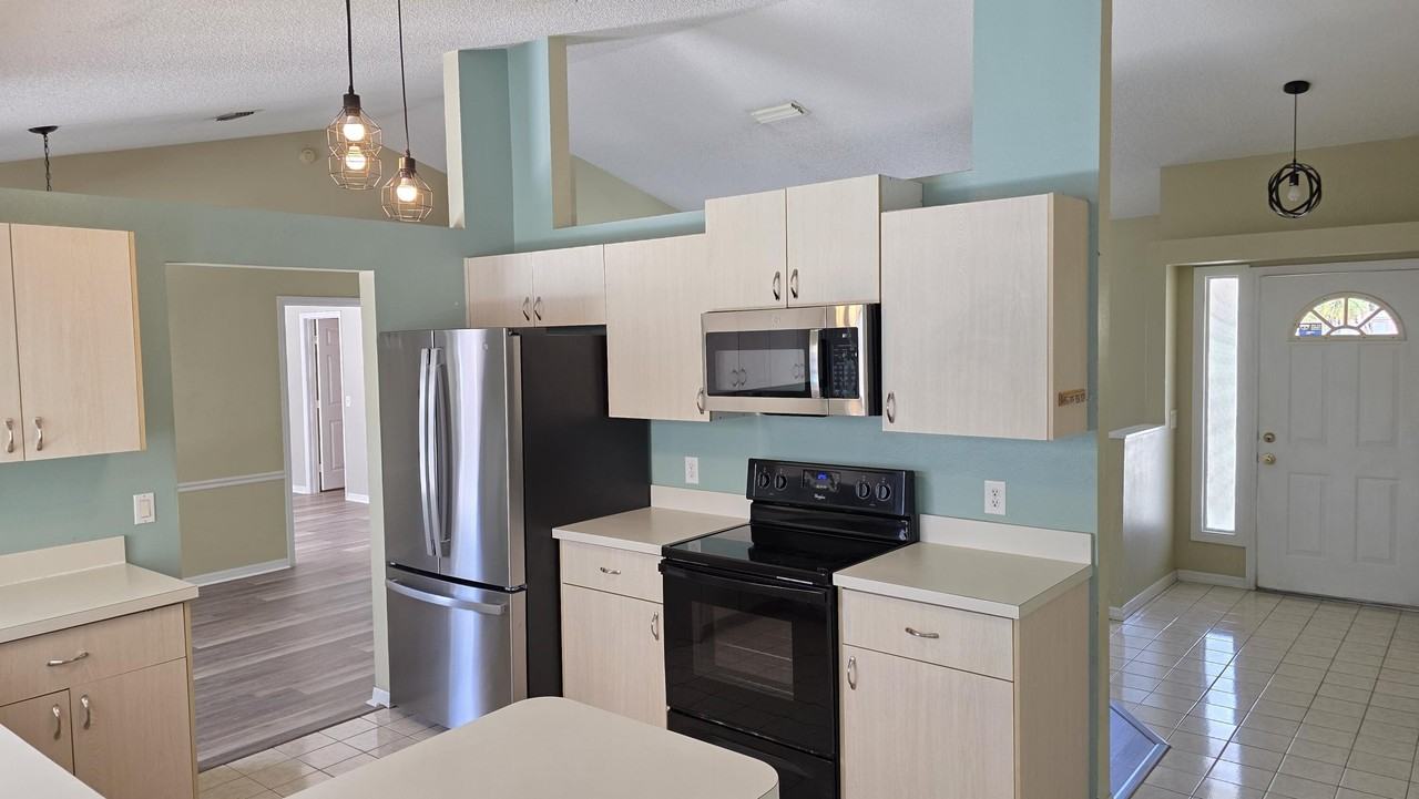 2820 Se Pace Dr - Photo 3 of 23