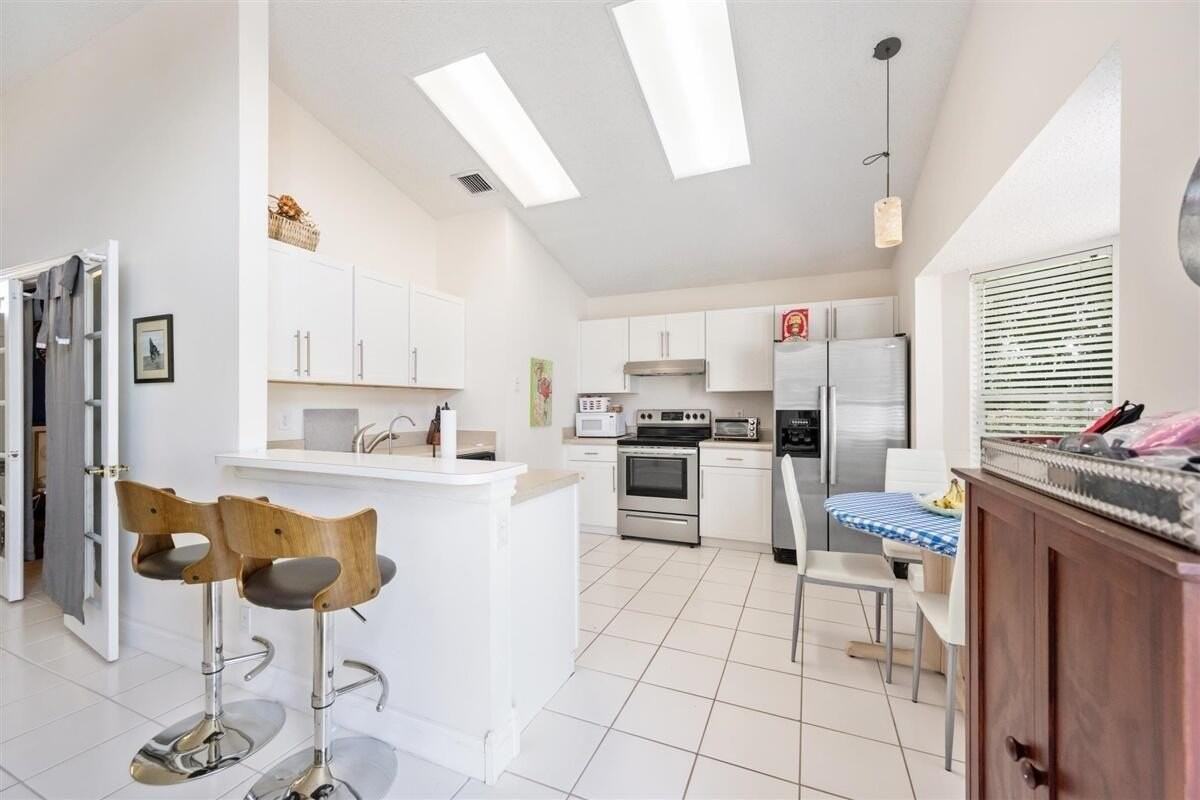 2606 Bedford Mews Dr - Photo 7 of 24