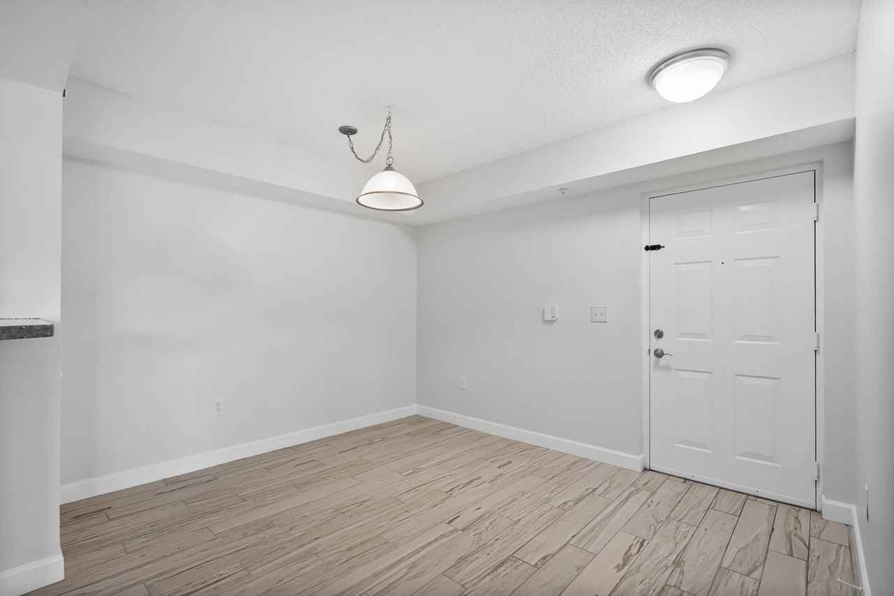 3769 Nw Mediterranean Ln - Photo 7 of 26