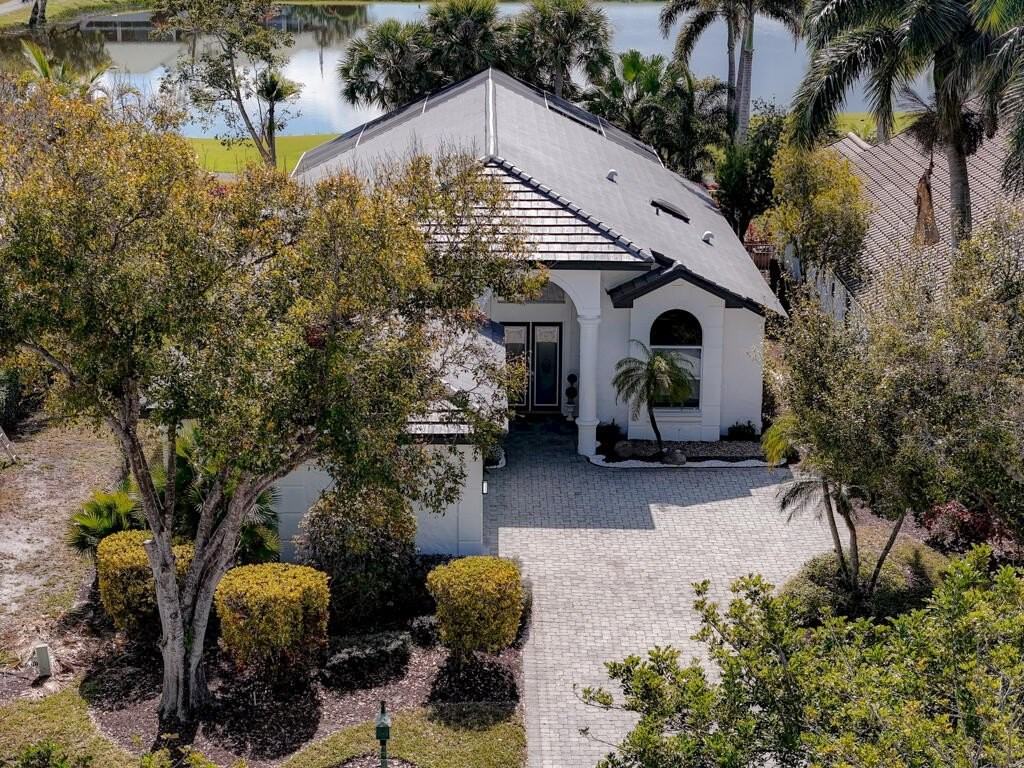 6646 Oakmont Way - Photo 3 of 22