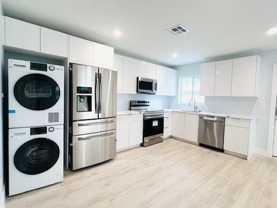 206 Se 1st Ave #1 - Photo 1 of 1