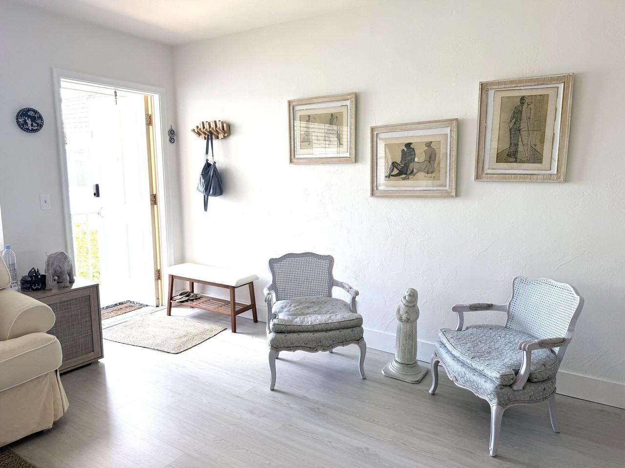 3322 Cynthia Ln #207 - Photo 4 of 47