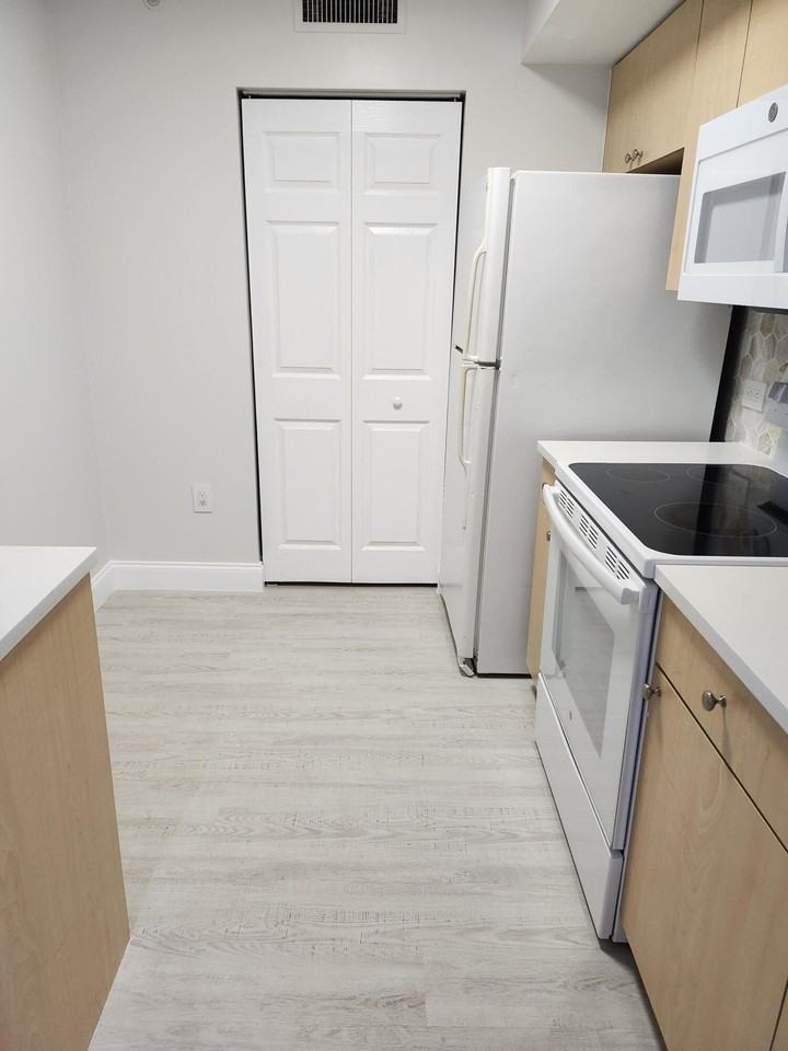 505 Villa Cir - Photo 3 of 26