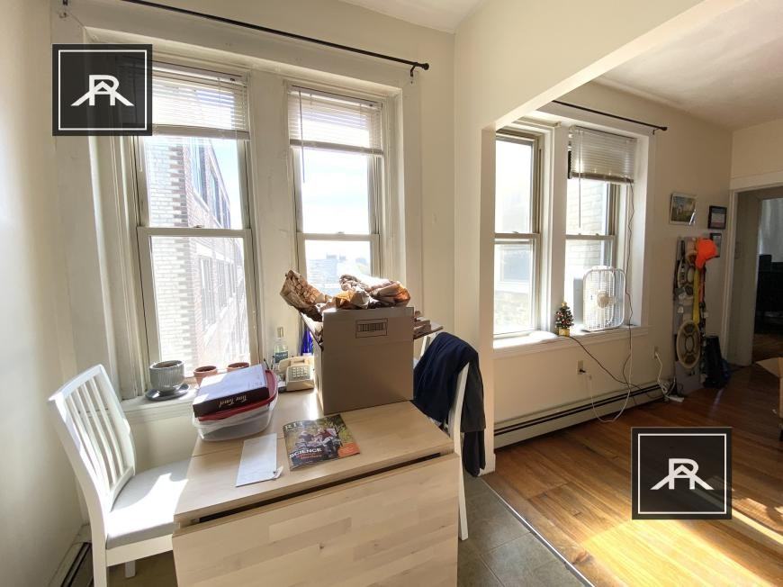 1641 Commonwealth Ave - Photo 5 of 6