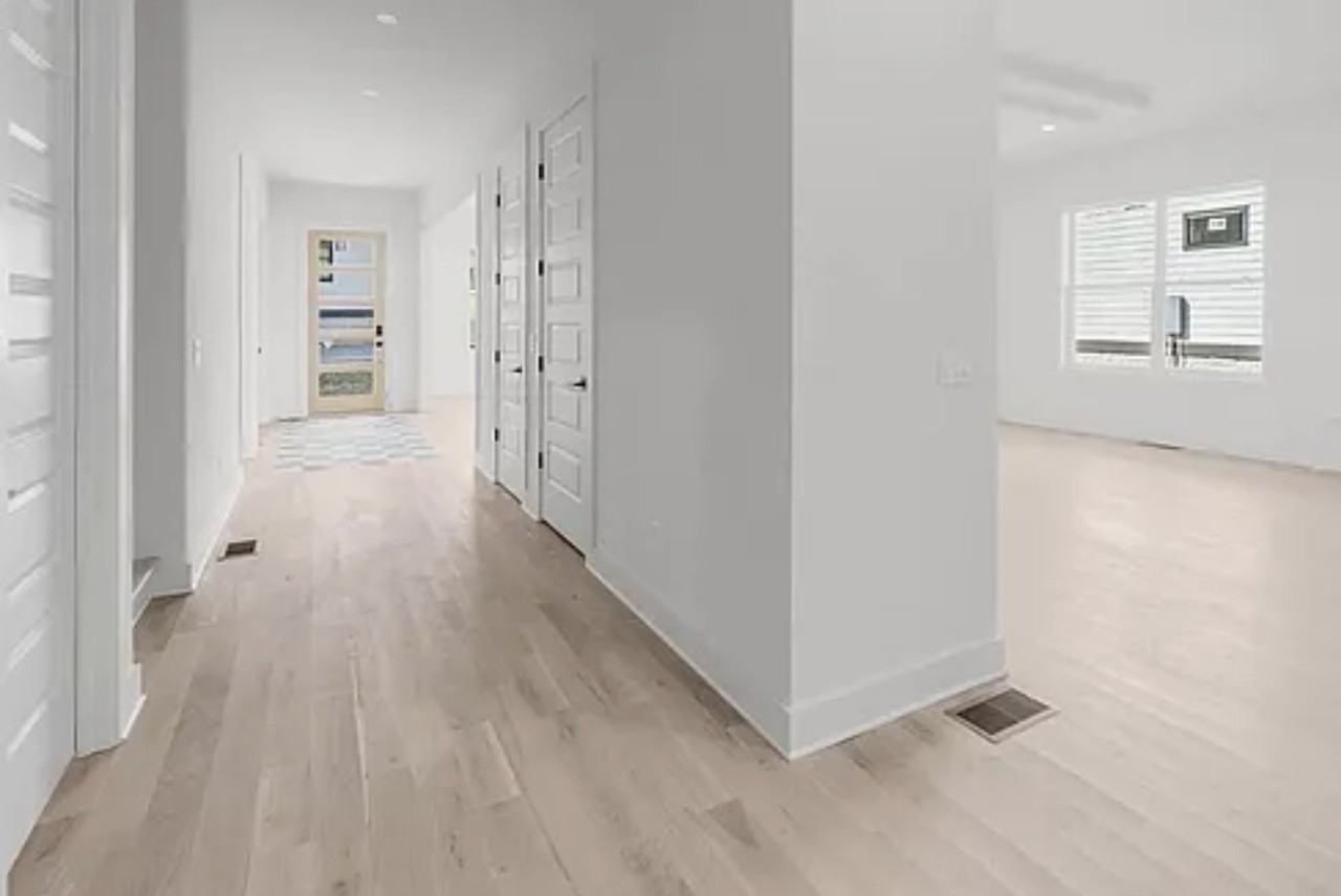 2323 Carter Ave #B - Photo 5 of 41