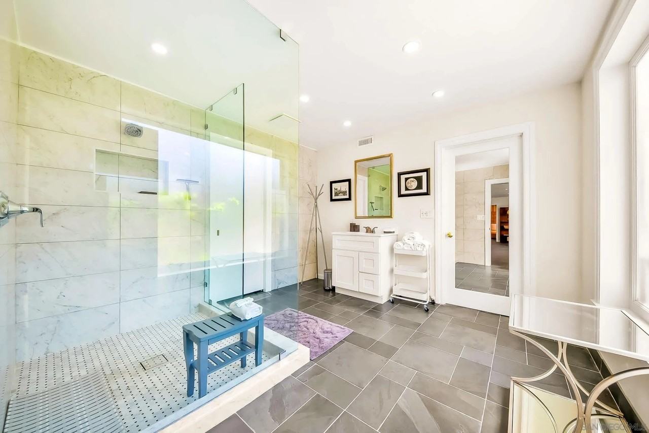 1380 Park Row #1-2 - Photo 3 of 32