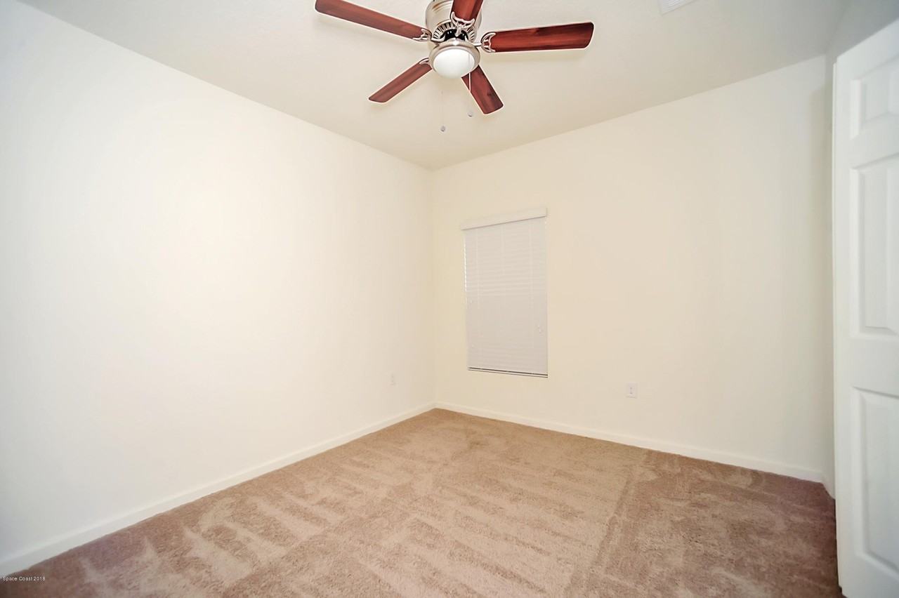 1033 Musgrass Cir - Photo 7 of 19