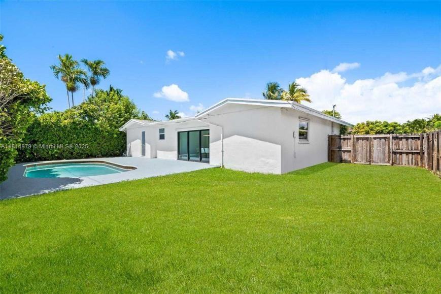 20515 Ne 19th Ct - Photo 5 of 10