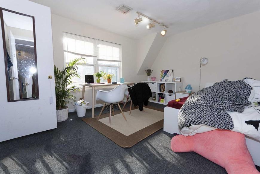 133 Greenfield Rd - Photo 3 of 6