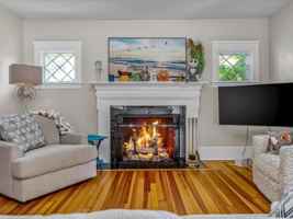 featured image of 1102 Buttonwoods Ave