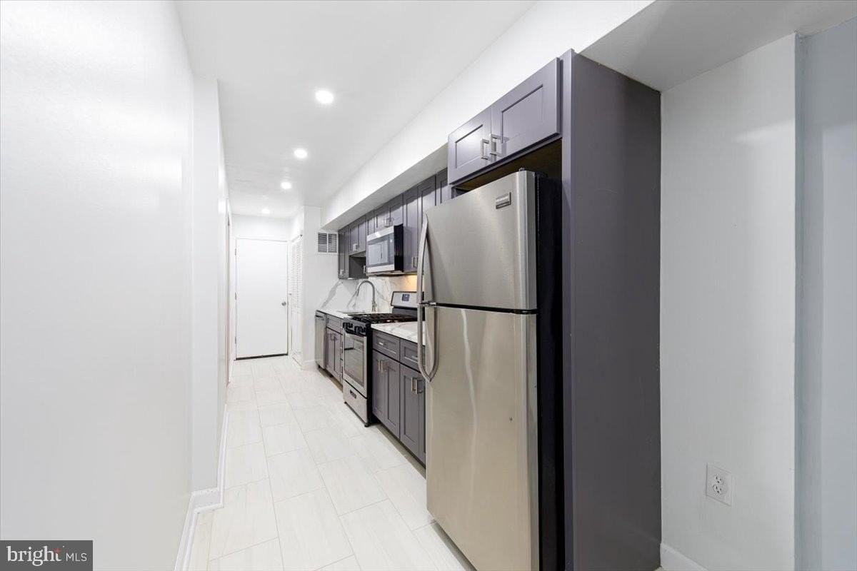 1265 16th St Ne - Photo 7 of 20