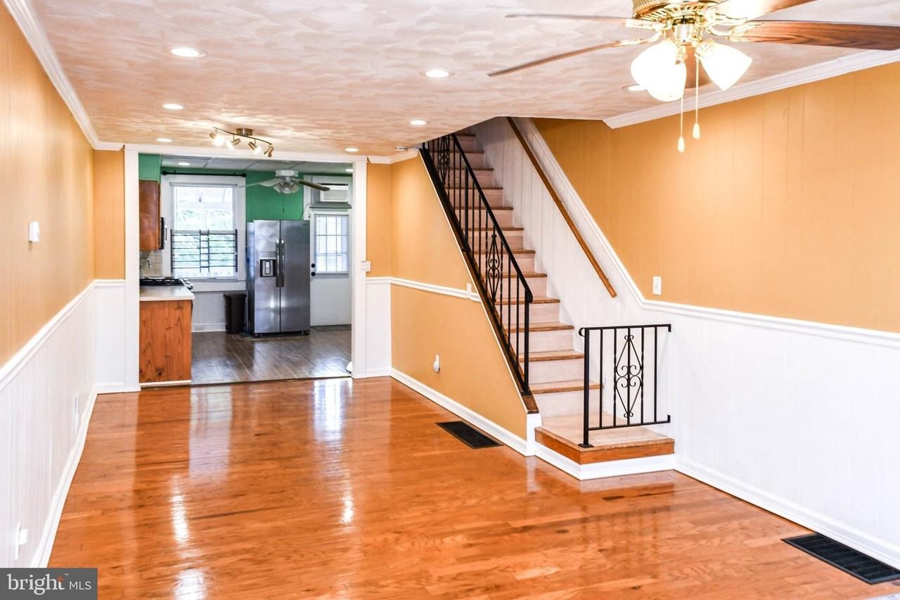 2509 Christian St - Photo 5 of 30