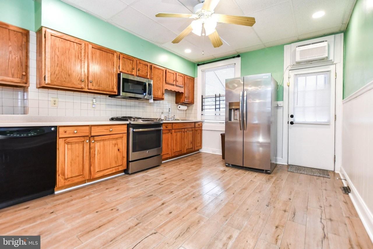 2509 Christian St - Photo 7 of 30