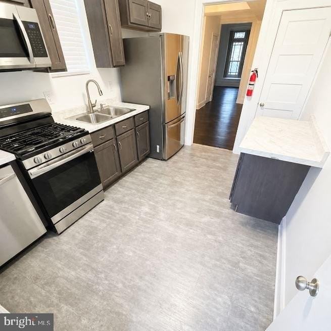 918 N Bentalou St - Photo 3 of 11